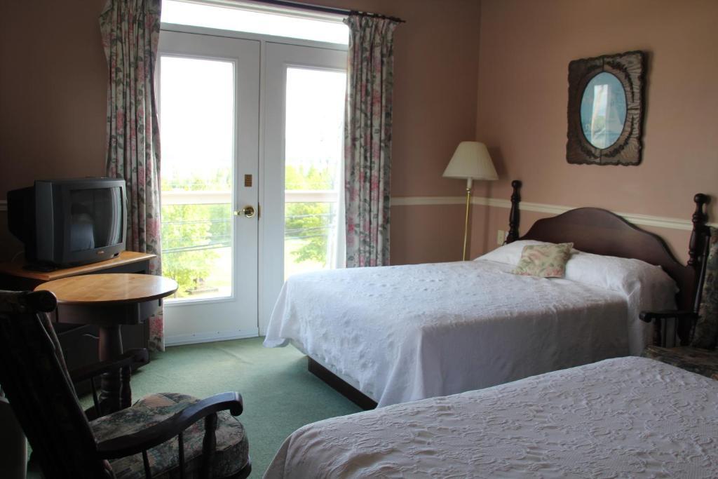 Lynwood Inn Baddeck Inlet Zimmer foto